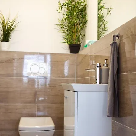 New 1 Bdr, W/private Parking * Bratislava